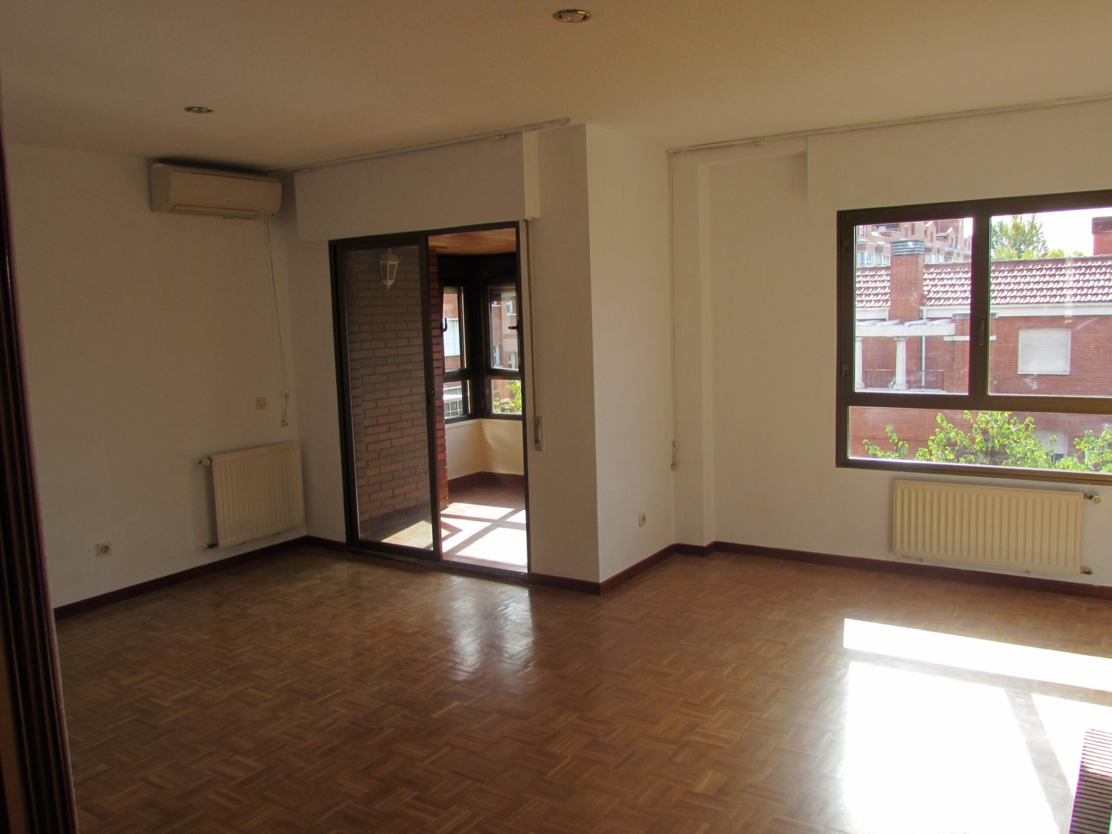 Piso alquiler Sector Mares - foto 3