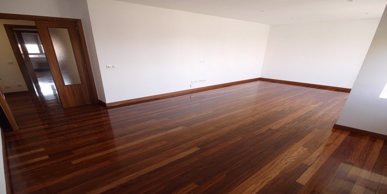 Piso 4 dormitorios alquiler Tres Cantos - foto 4