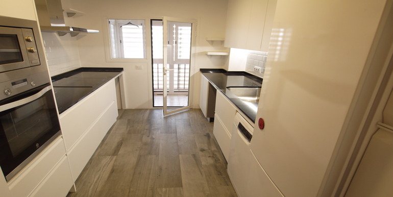 Piso venta Tres Cantos 4 dormitorios - foto 5